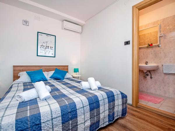 Rooms Mariana : photo 1 de la chambre chambre double - vue sur mer