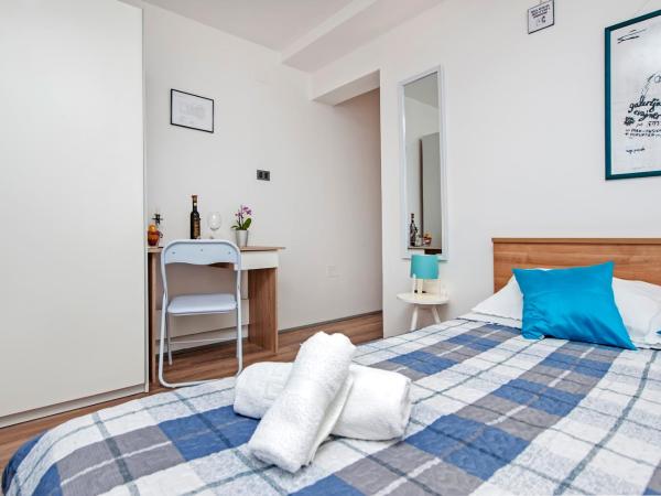 Rooms Mariana : photo 2 de la chambre chambre double - vue sur mer