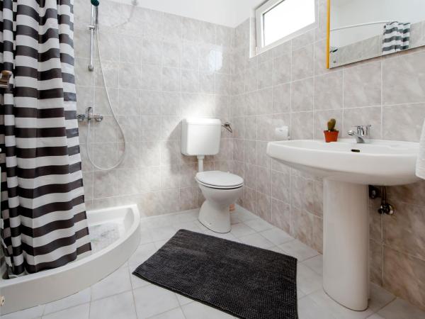 Rooms Mariana : photo 10 de la chambre chambre double avec balcon