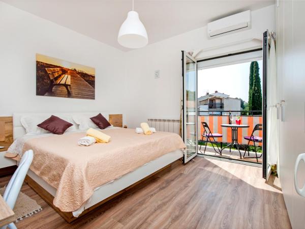 Rooms Mariana : photo 1 de la chambre chambre double avec balcon