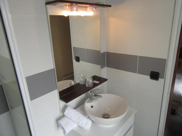 Contact Hotel de France : photo 4 de la chambre chambre lits jumeaux