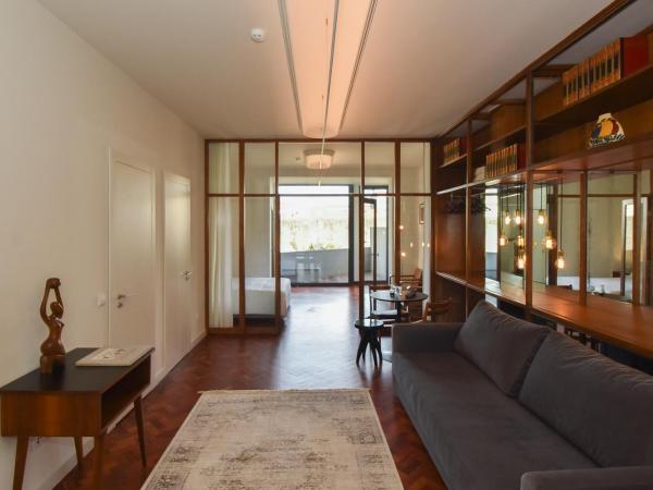 Republica 157 Guest House : photo 7 de la chambre suite avec balcon