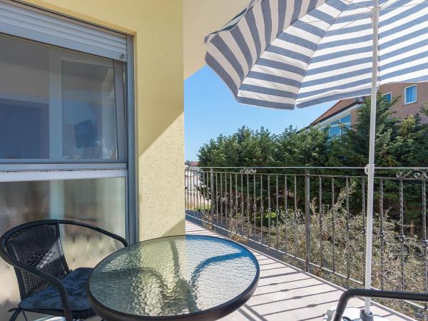 Guesthouse Bencun Medulin : photo 7 de la chambre appartement avec terrasse