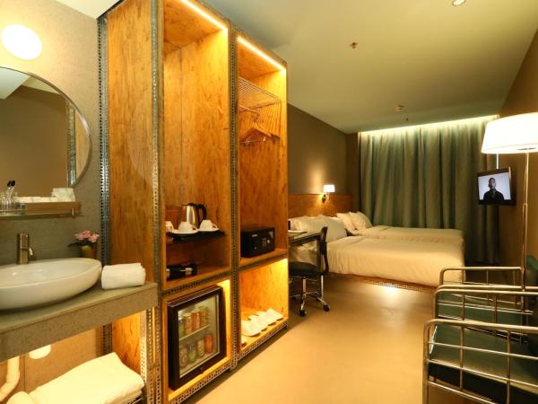 IND Hotel : photo 1 de la chambre ind family triple room