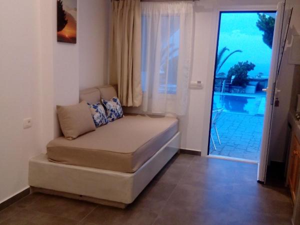Villa Koronios : photo 10 de la chambre studio (3 adultes)