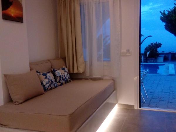 Villa Koronios : photo 8 de la chambre studio (3 adultes)