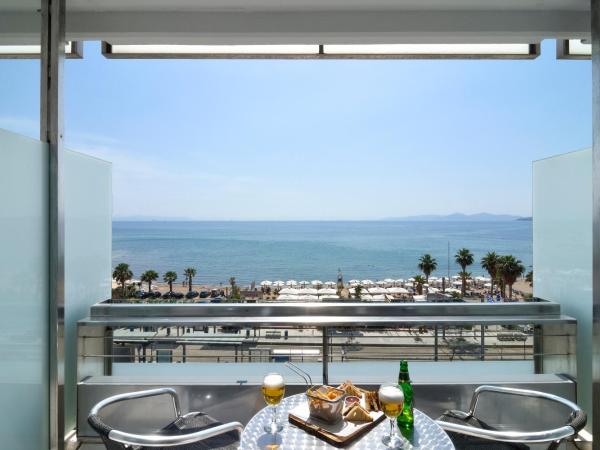 Poseidon Athens Hotel : photo 8 de la chambre chambre double ou lits jumeaux - vue sur mer