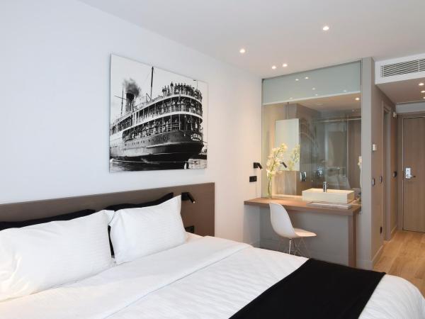 Poseidon Athens Hotel : photo 9 de la chambre chambre double ou lits jumeaux - vue sur mer