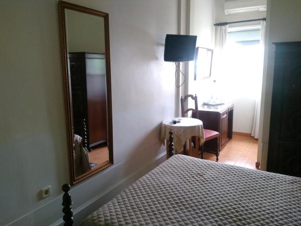 Hotel Mira D'Aire : photo 6 de la chambre chambre double - vue sur jardin