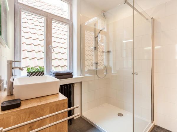 Guesthouse Maison de la Rose : photo 3 de la chambre chambre double deluxe avec douche