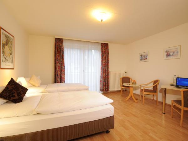 Air Hotel Wartburg : photo 3 de la chambre chambre triple