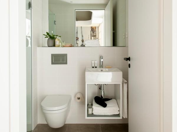 Eric Vökel Boutique Apartments - Hamburg Suites : photo 3 de la chambre appartement 2 chambres avec 1 salle de bains