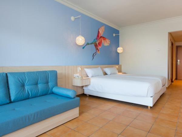 Iberostar Waves Founty Beach All Inclusive : photo 3 de la chambre chambre familiale
