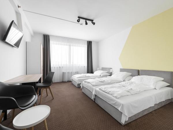 Hotel Chesscom : photo 4 de la chambre chambre triple