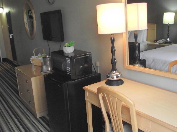 Travelodge by Wyndham Memphis Airport/Graceland : photo 3 de la chambre chambre avec 2 lits king-size - non-fumeurs