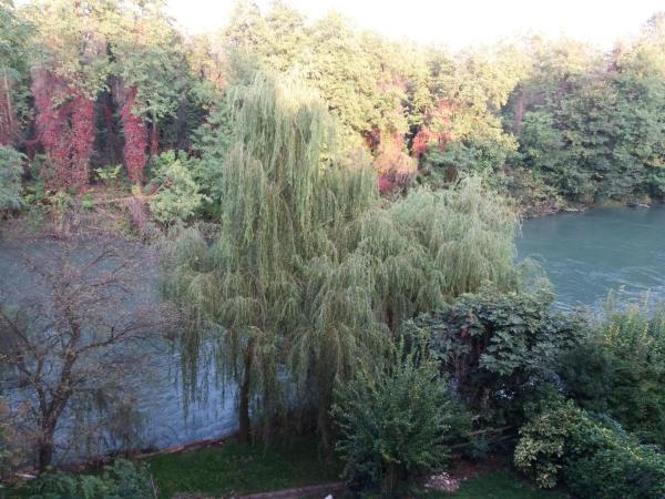 Suite Color Verona : photo 5 de la chambre chambre double ou lits jumeaux deluxe - vue sur rivière
