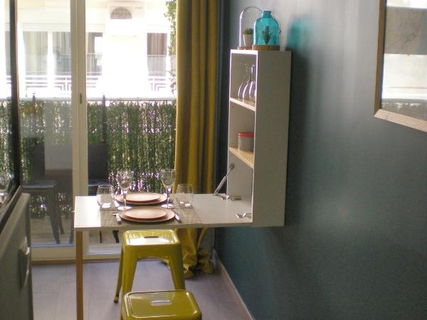 Nicelidays - Le Berlioz - city central - 7min from beaches : photo 2 de la chambre appartement