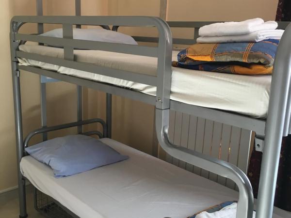 Antares hostel : photo 2 de la chambre lit dans dortoir pour femmes de 6 lits