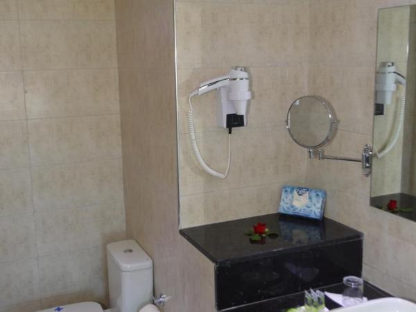 Anezi Tower Hotel : photo 9 de la chambre chambre premium - vue sur mer