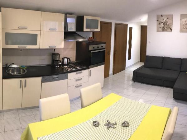 Apartmani Žužić : photo 2 de la chambre appartement