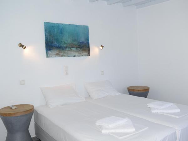 MARKOS BEACH rooms & studios : photo 2 de la chambre chambre double standard