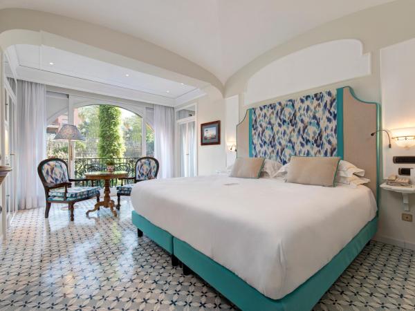 Grand Hotel Royal : photo 3 de la chambre chambre double ou lits jumeaux classique – vue sur ville