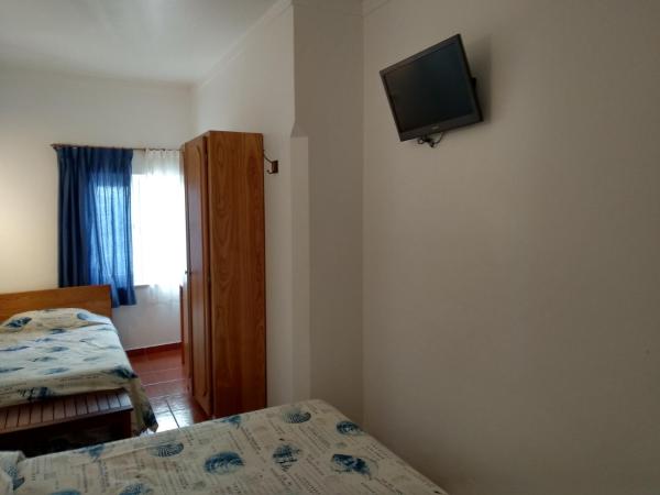 Rimavier Residence : photo 4 de la chambre chambre triple avec salle de bains privative