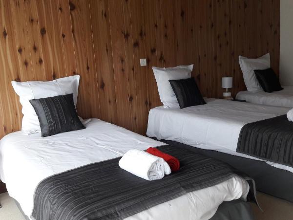 Village vacances Le Savoy : photo 1 de la chambre chambre familiale - vue sur montagne