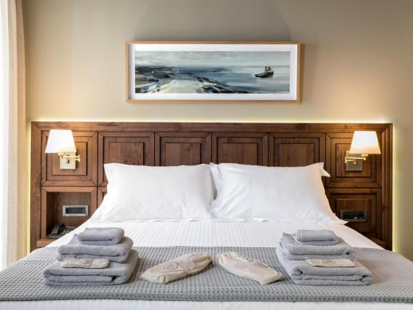 Estia Boutique Apartments : photo 10 de la chambre studio avec balcon