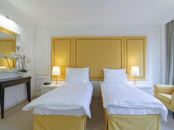 Boutique Hotel Corso : photo 2 de la chambre chambre double ou lits jumeaux - vue sur ville