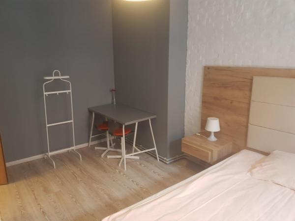 Kaktus Guest House : photo 2 de la chambre chambre double confort avec douche