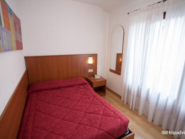 Hotel Caprera : photo 1 de la chambre chambre simple deluxe avec balcon