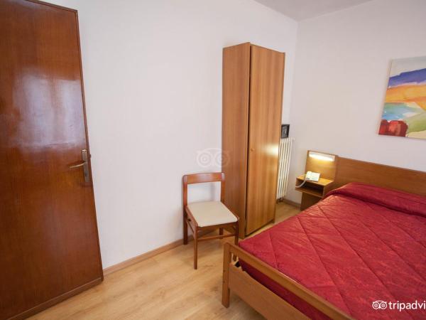 Hotel Caprera : photo 6 de la chambre chambre double