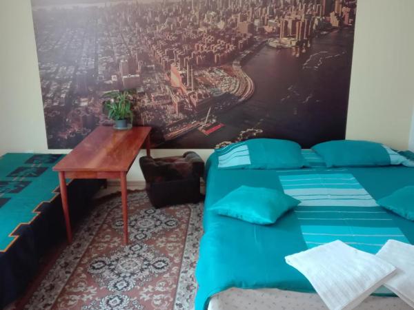 Hostel Madeira : photo 8 de la chambre chambre avec 2 grands lits queen-size 