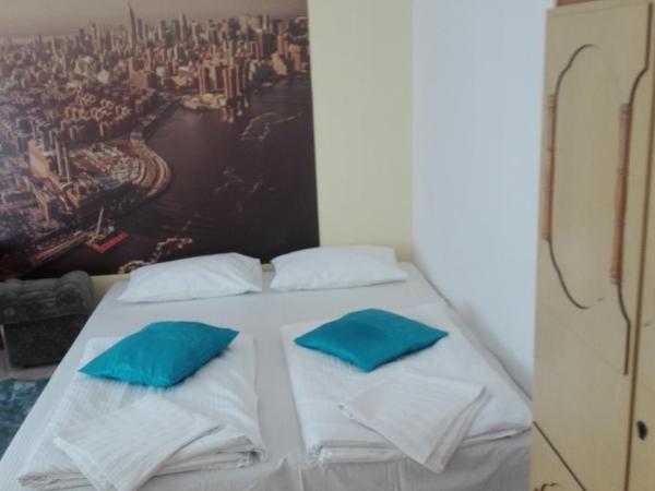 Hostel Madeira : photo 1 de la chambre chambre avec 2 grands lits queen-size 
