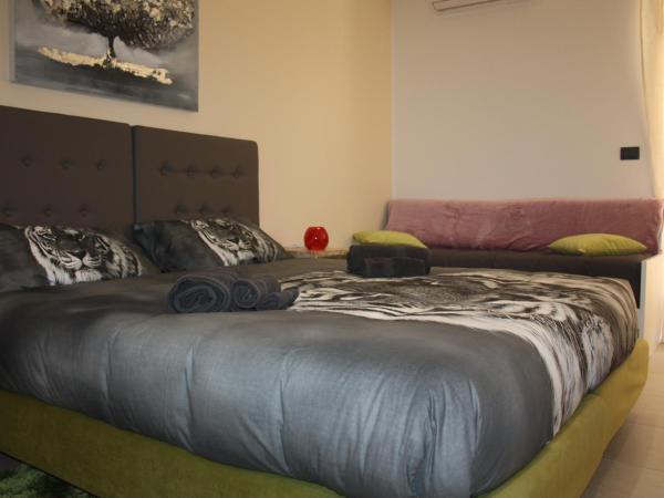 B&B Epipoli : photo 6 de la chambre chambre triple avec salle de bains privative