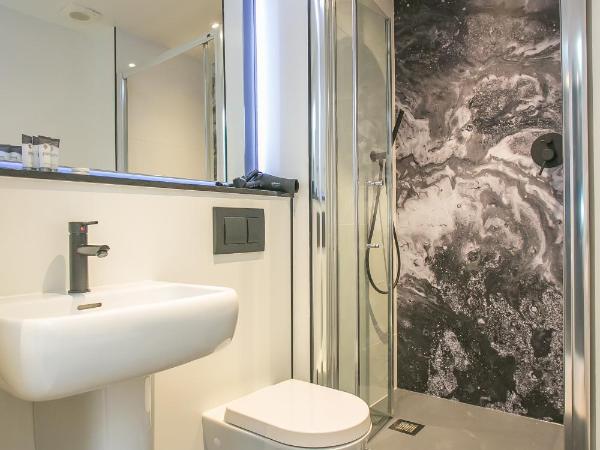 Grafton Street Studios by City Break Apartments : photo 9 de la chambre studio loft