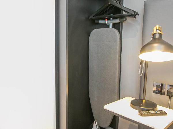 Grafton Street Studios by City Break Apartments : photo 8 de la chambre studio loft