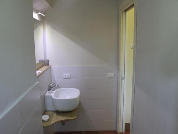 Relais Le Ortensie : photo 8 de la chambre chambre double ou lits jumeaux avec salle de bains privative