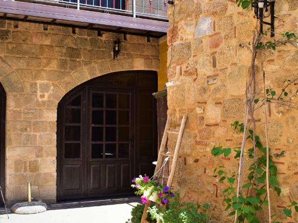 S.Nikolis' Historic Boutique Hotel : photo 4 de la chambre suite médiévale supérieure (bâtiment annexe)