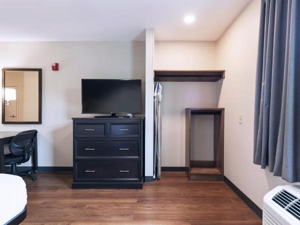 Extended Stay America Premier Suites - Nashville - Vanderbilt : photo 8 de la chambre studio avec 1 lit queen-size - accessible aux personnes à mobilité réduite - non-fumeurs