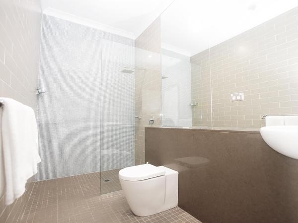 Hotel Bondi : photo 3 de la chambre chambre lit king-size
