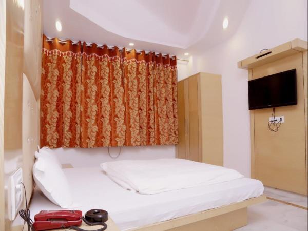 Friends Hostel by Backpackers Heaven- New Delhi Railway Station - Paharganj : photo 5 de la chambre chambre double deluxe