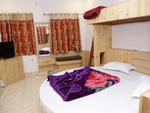 Friends Hostel by Backpackers Heaven- New Delhi Railway Station - Paharganj : photo 4 de la chambre chambre triple deluxe