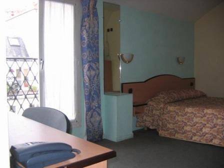 Hotel Ferney République : photo 2 de la chambre chambre double standard