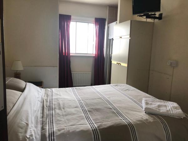 Charde Guest House : photo 9 de la chambre chambre double