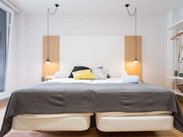 Pensión Arroka : photo 4 de la chambre chambre familiale avec 2 salles de bains