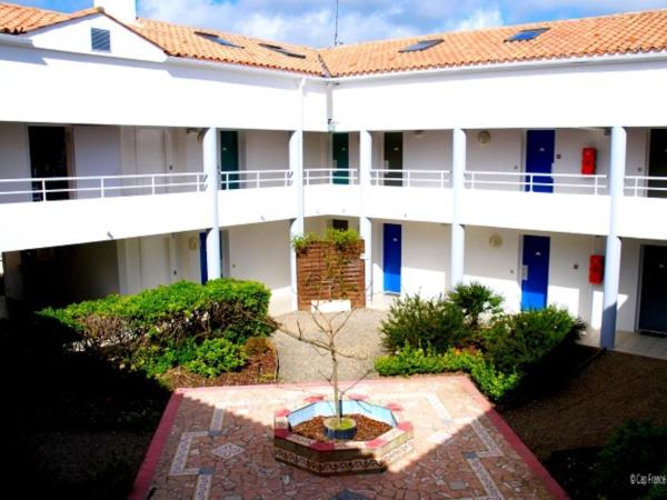 Village Club La Rivière CapFrance : photo 3 de la chambre chambre double avec terrasse