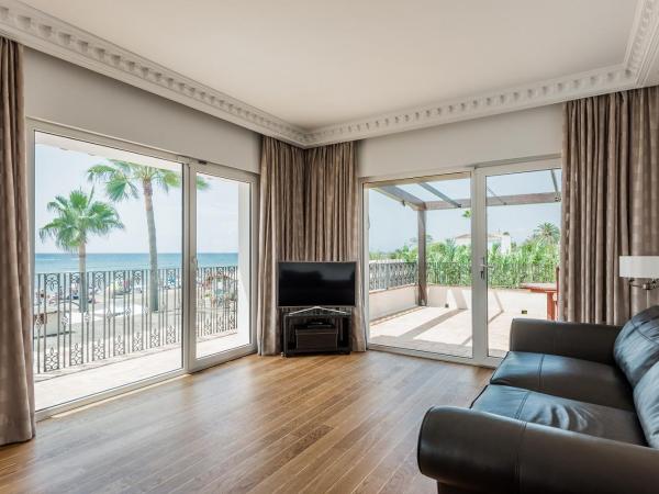 The Residence by the Beach House Marbella : photo 7 de la chambre suite lit king-size - vue sur océan