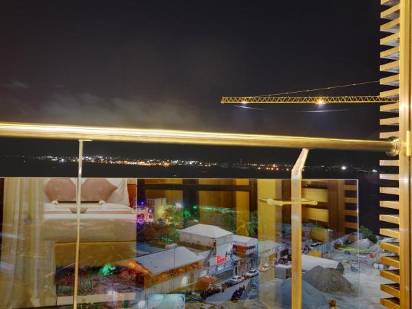 Unima Grand : photo 6 de la chambre suite avec navette aéroport aller-retour gratuite et réduction de 10 % sur nourriture, boissons et spa - vue sur mer